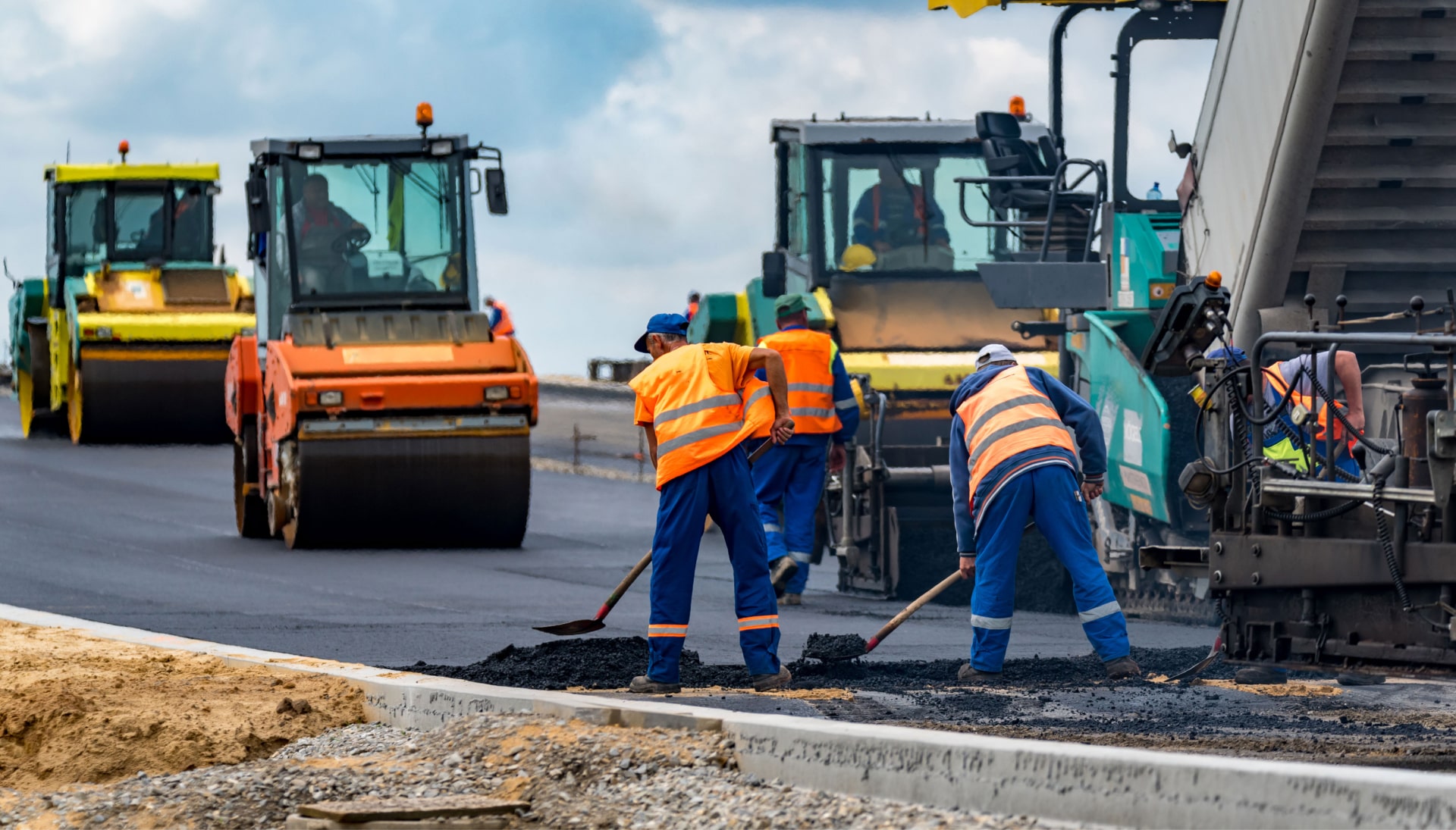 Reliable asphalt construction services in Anchorage, AK for various projects.